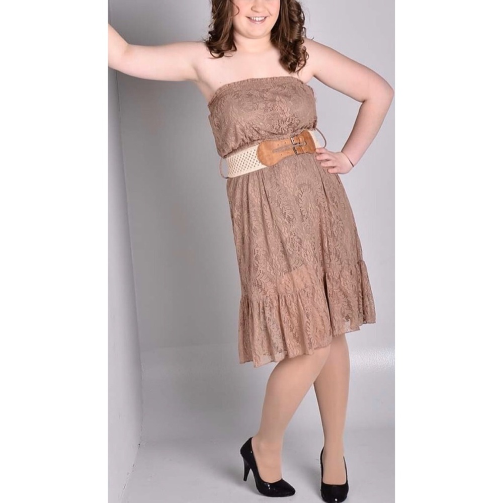 Brown lace strapless Dress!